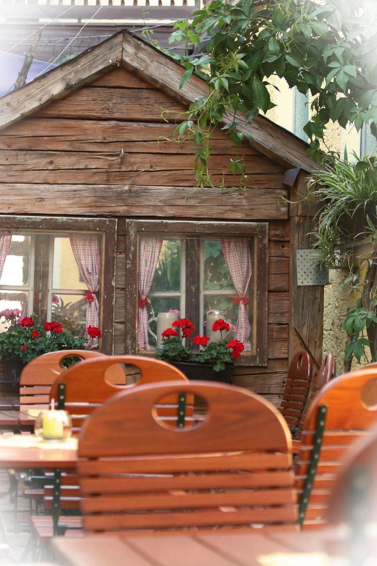 Bayrischer Loewe 3* Osterhofen