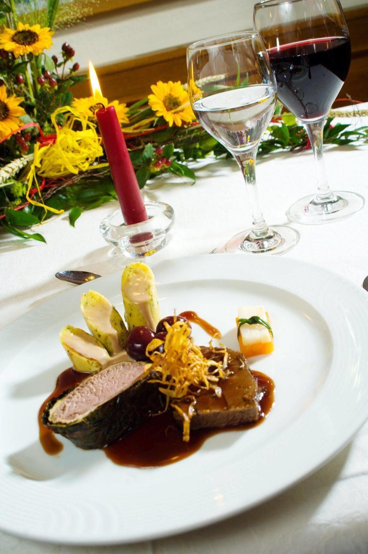 Bayrischer Loewe 3* Osterhofen